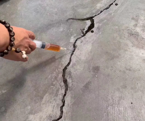 高昌混凝土裂缝修补技术详解​